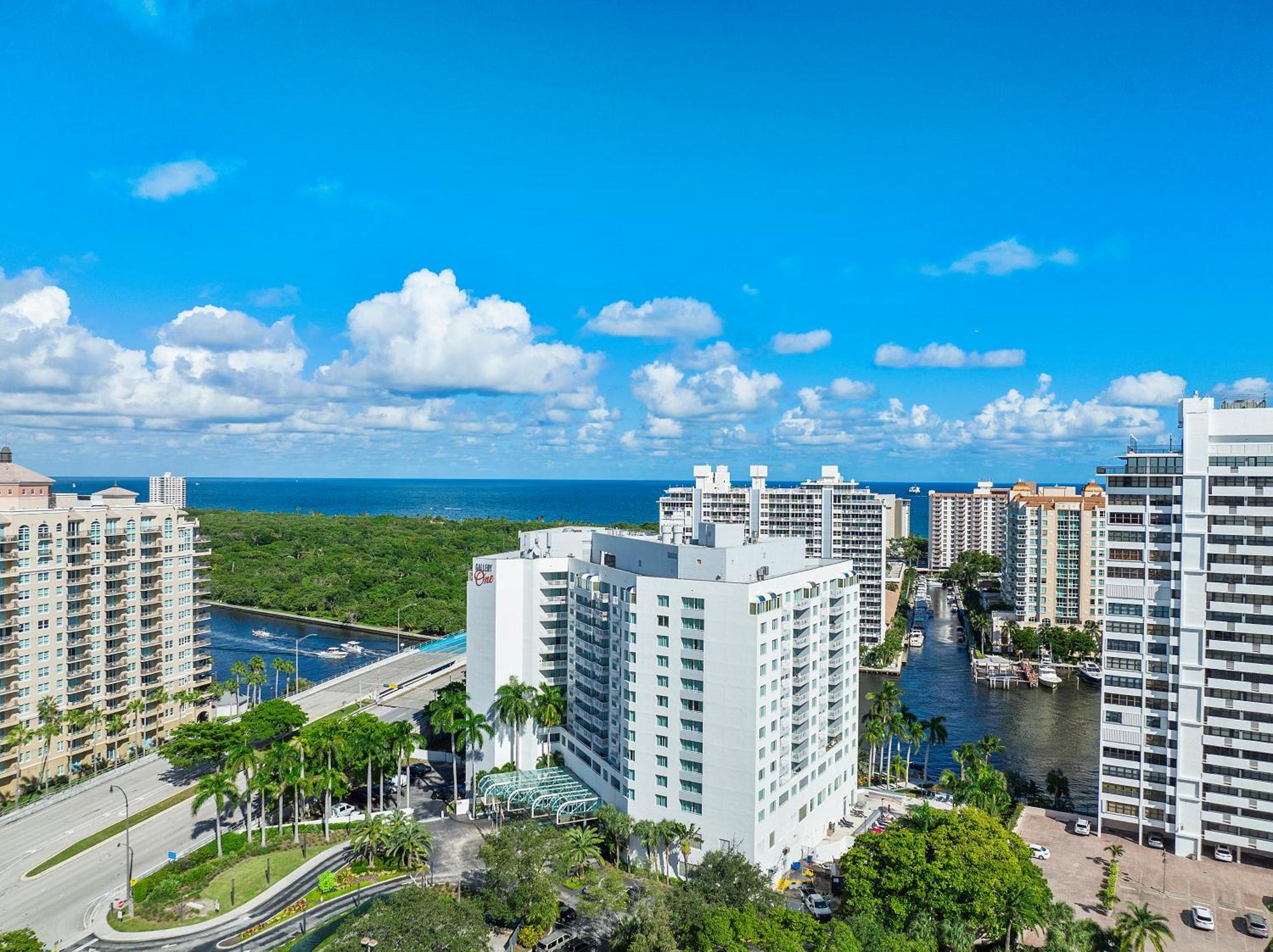 Avi Lux Stay Fort Lauderdale Exterior photo