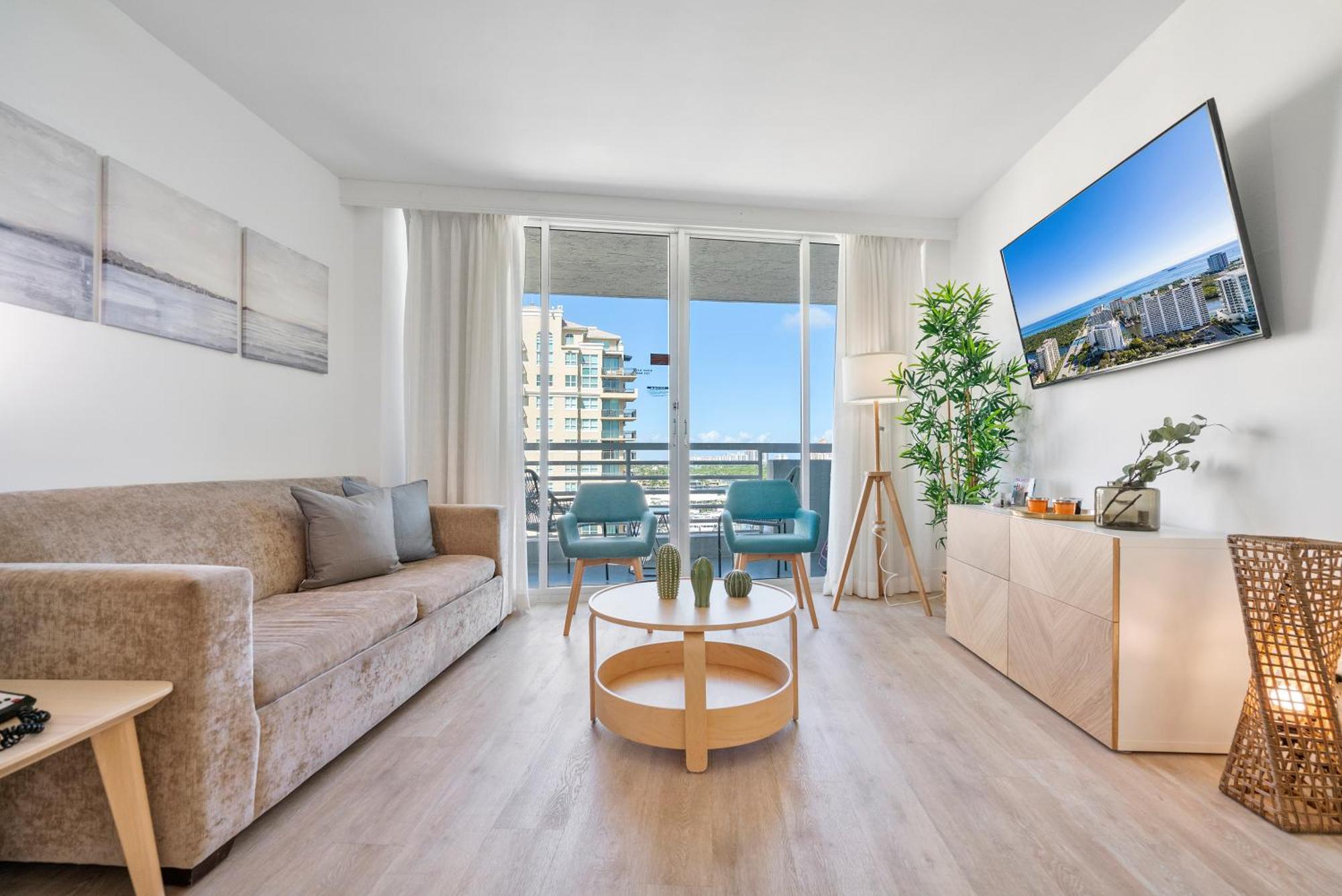 Avi Lux Stay Fort Lauderdale Exterior photo