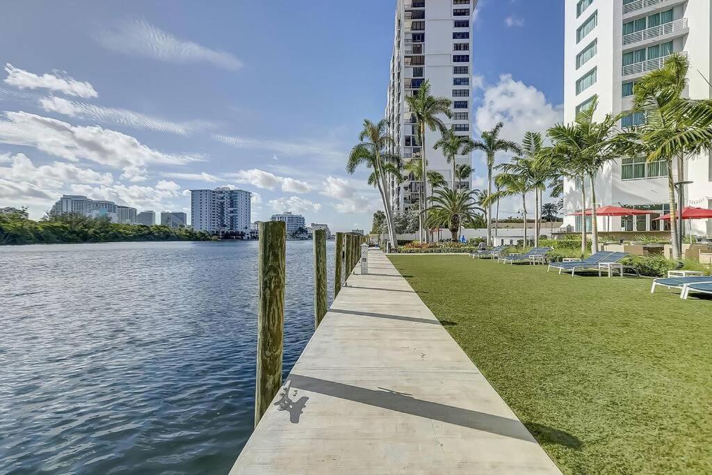 Avi Lux Stay Fort Lauderdale Exterior photo